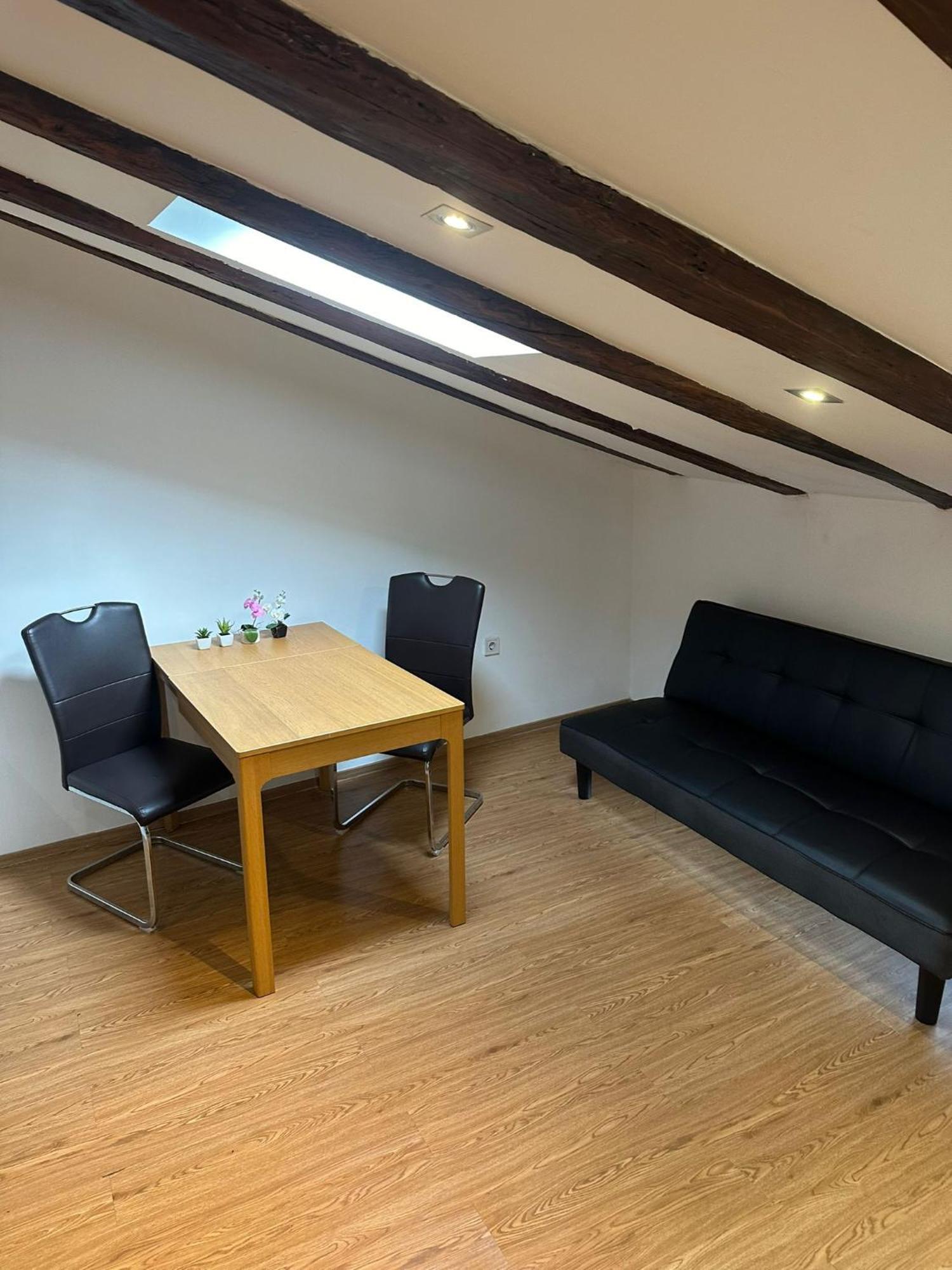 Apartment In The Heart Of Pula Exteriör bild