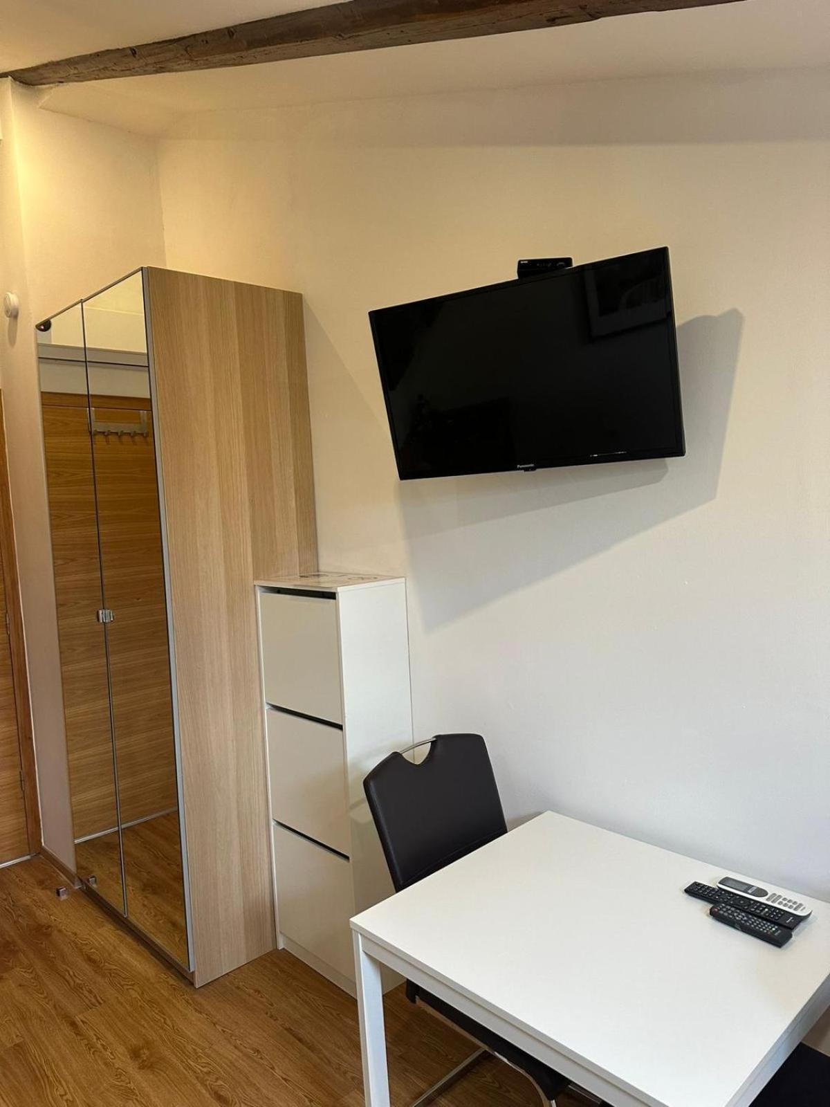Apartment In The Heart Of Pula Exteriör bild
